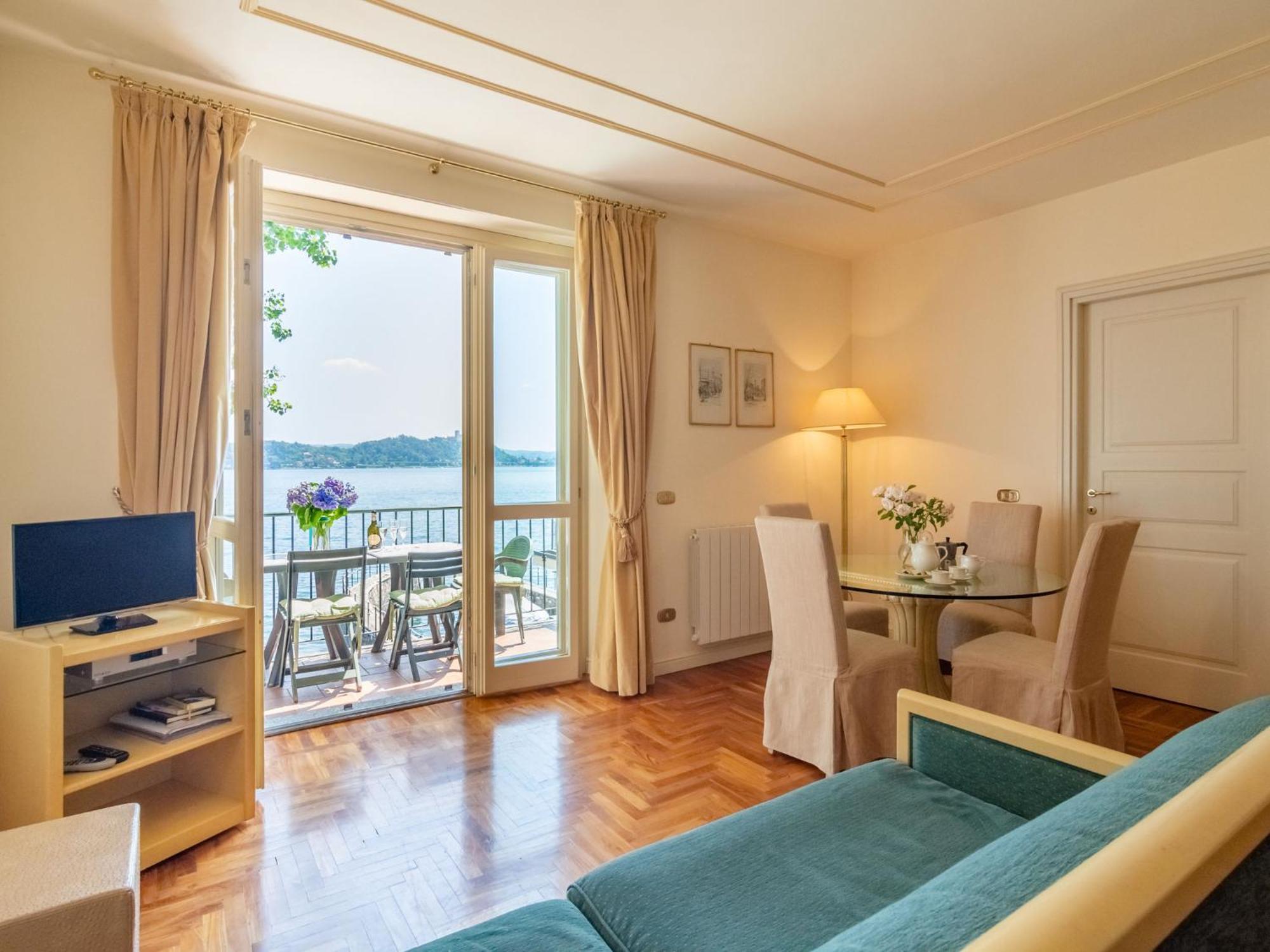 Residence Villa Greta Meina Bagian luar foto